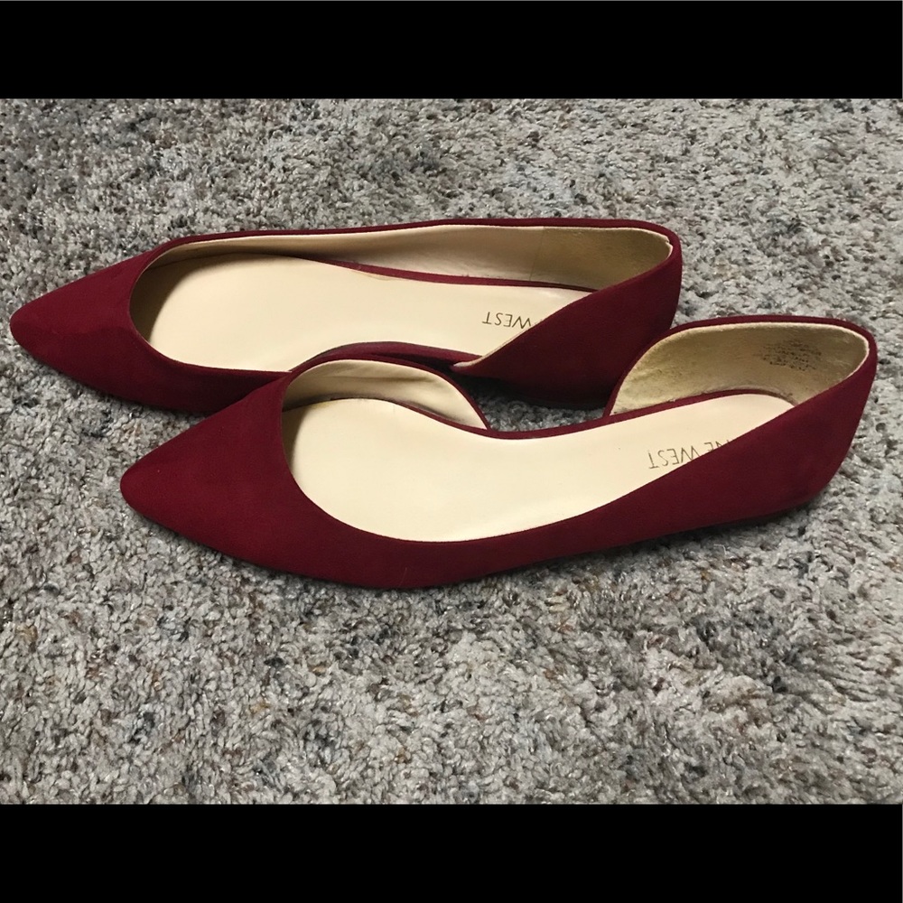 Nine West dark red shoes